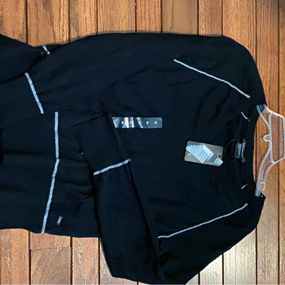 Armani Exchange v neck sweater - Picture 5 of 5